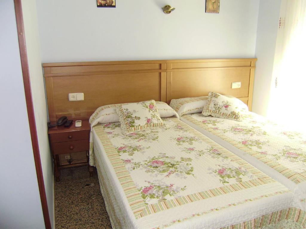 Hostal Miguel Angel Madrid Ngoại thất bức ảnh