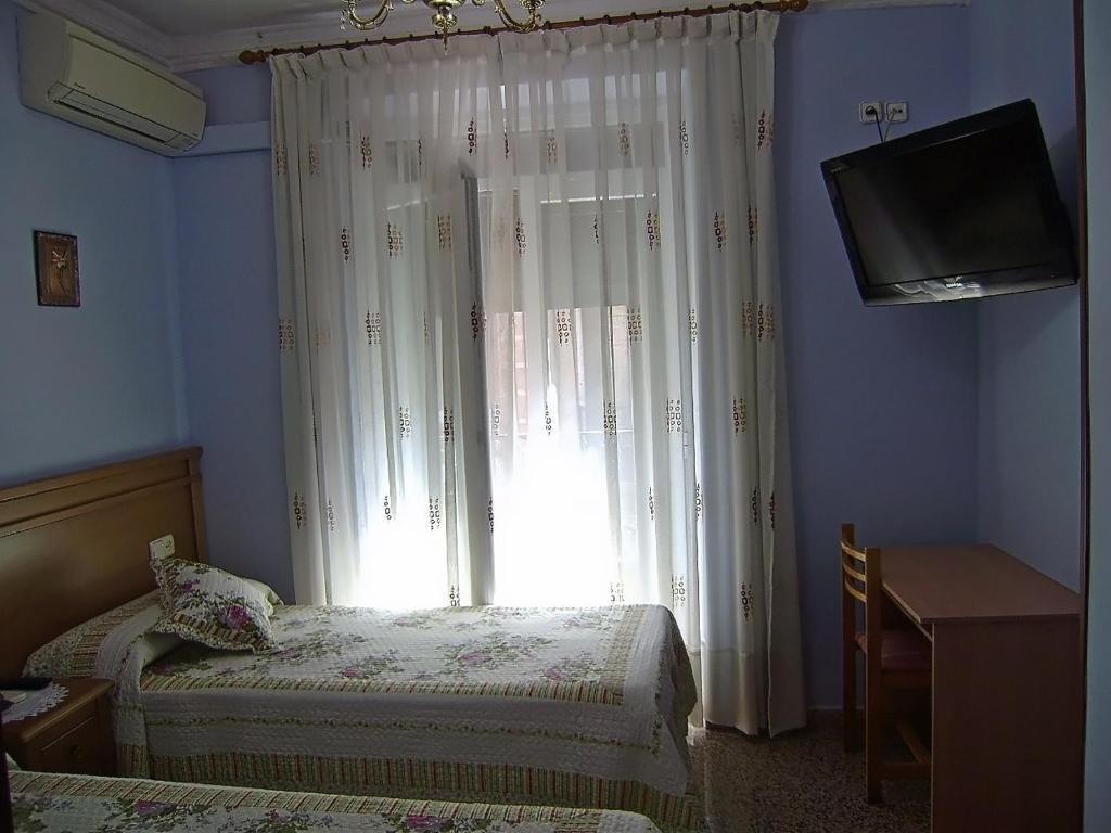 Hostal Miguel Angel Madrid Phòng bức ảnh